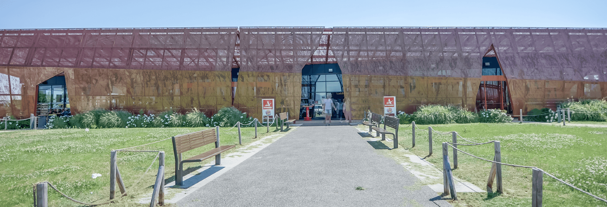 AUTOGRILL Aire des Volcans d'Auvergne - A71